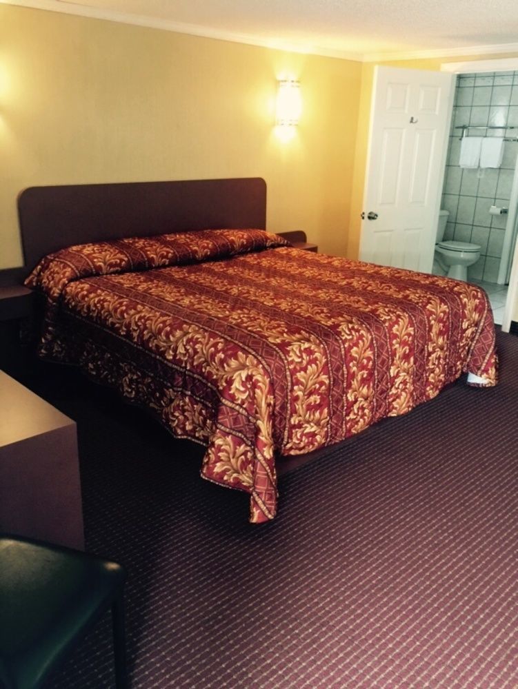 Skyview Motor Inn Johnston Екстериор снимка