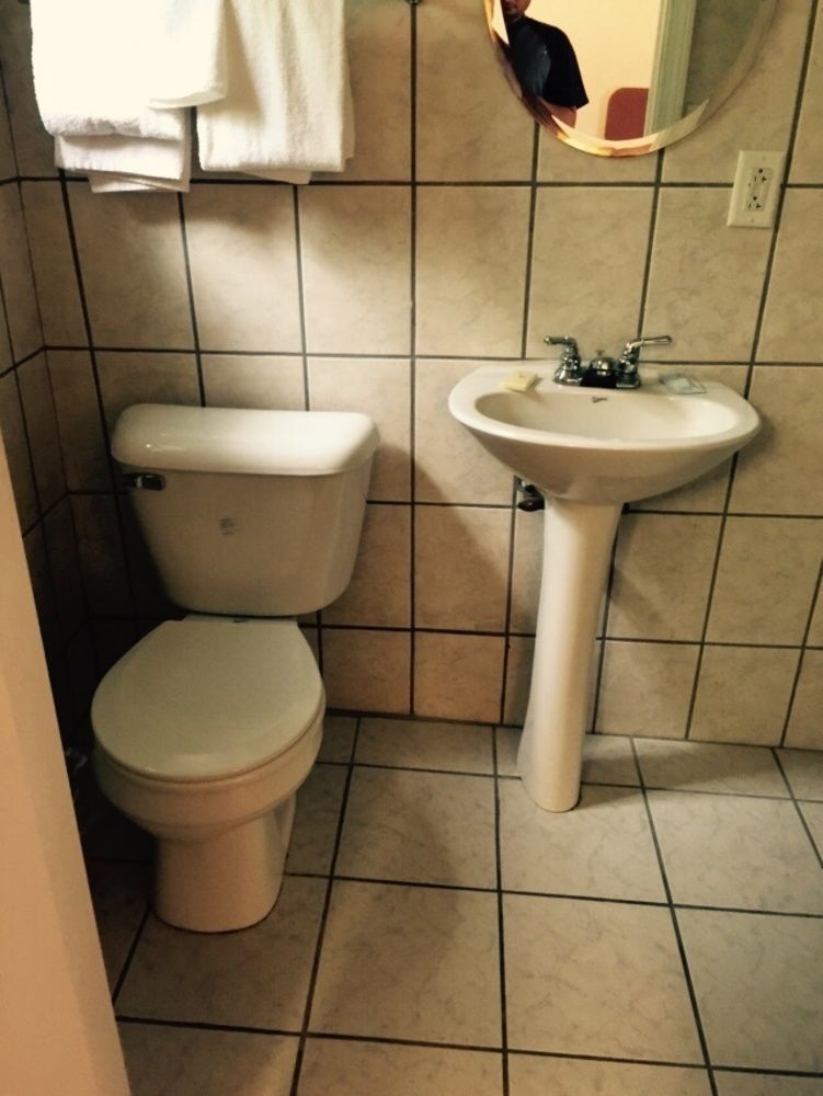 Skyview Motor Inn Johnston Екстериор снимка