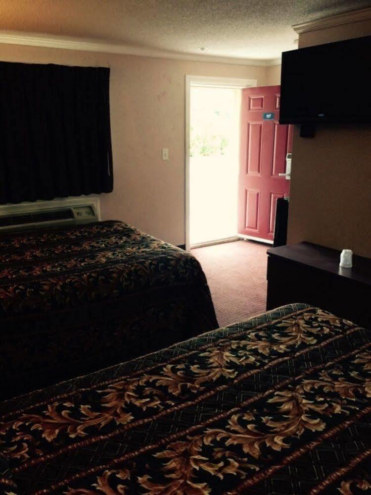 Skyview Motor Inn Johnston Екстериор снимка